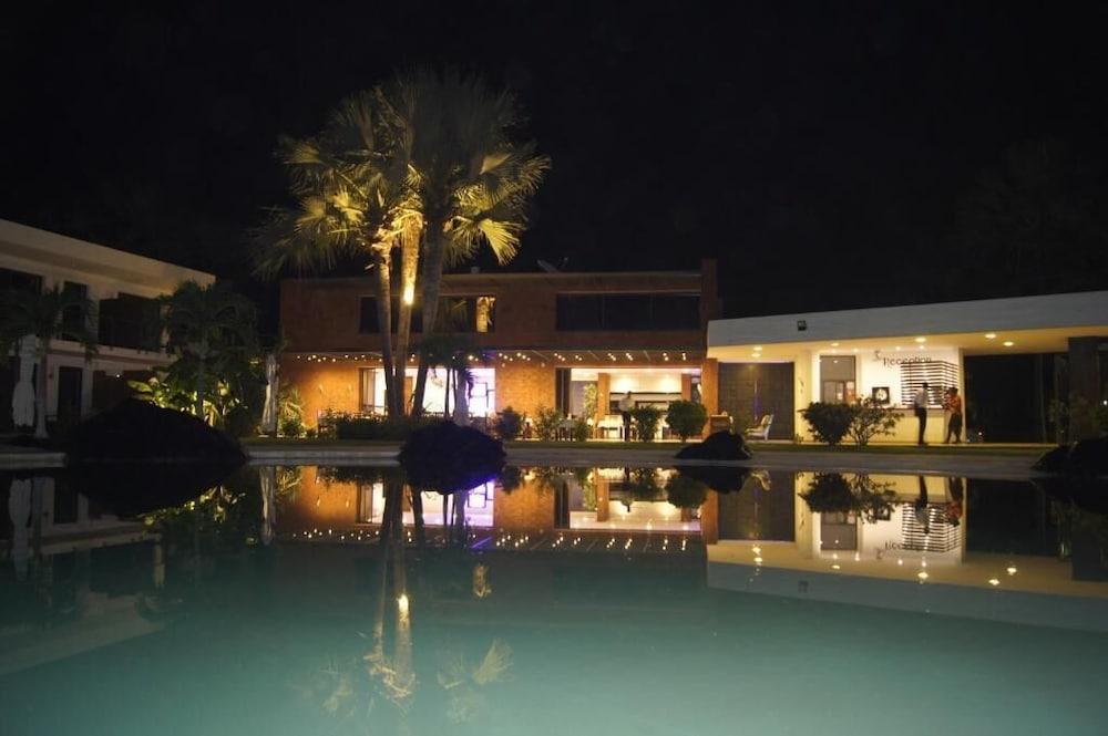 Hotel Keparanga Saly Exterior foto