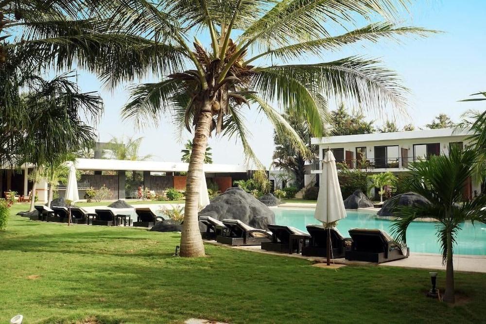 Hotel Keparanga Saly Exterior foto